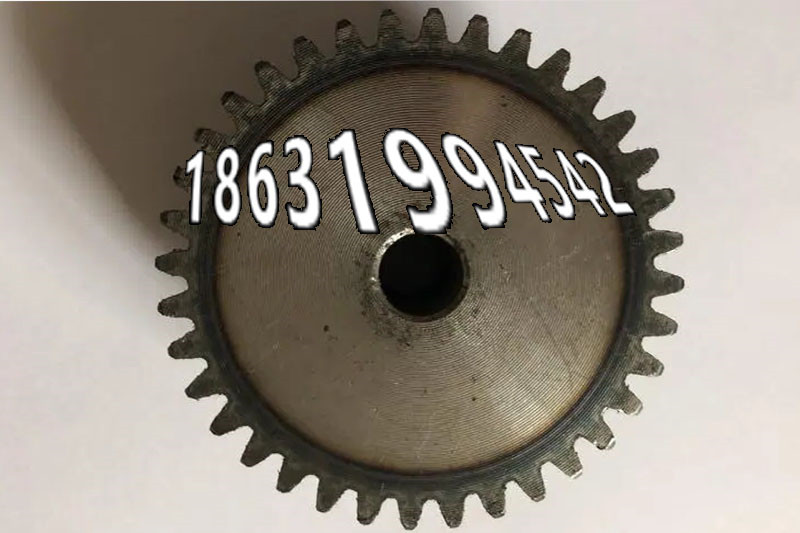 直齿轮那里有卖